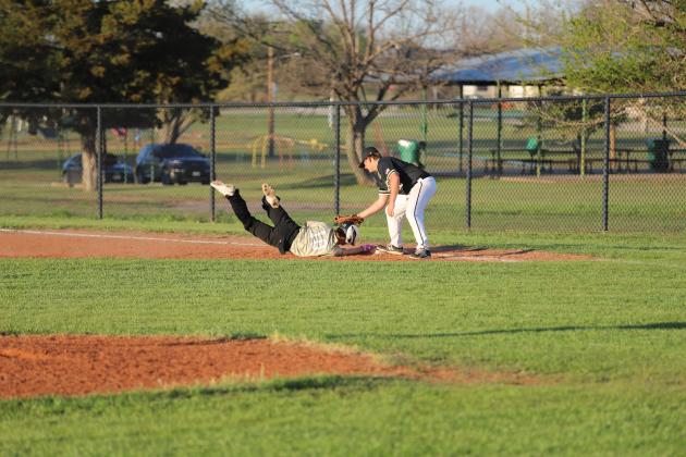 Brody Reneau makes the tag