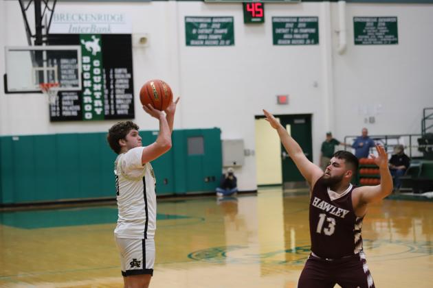 Archer City's Mayo puts up a three