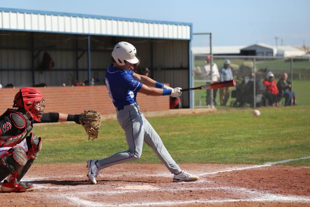 Kasen Wiles swings the bat