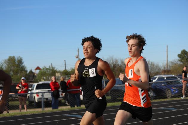 Adrian Rubio 800