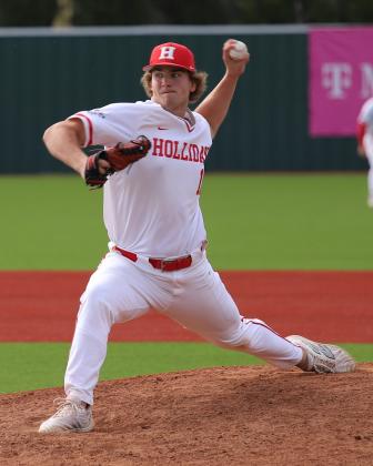 Cooper Jones pitching
