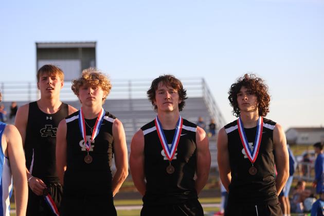 ACHS Boys 4x200 Relay