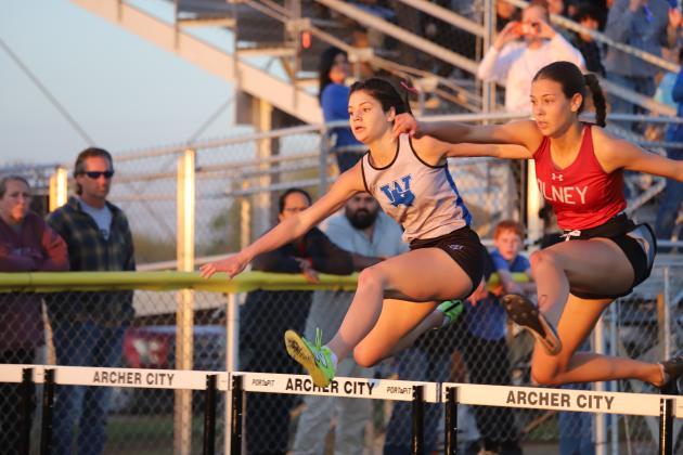 Saige Anderson 300 hurdles