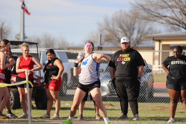 Gabby Hoegger throws the shot