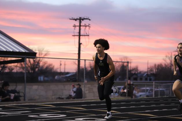 Kole Stovall comes out of the blocks
