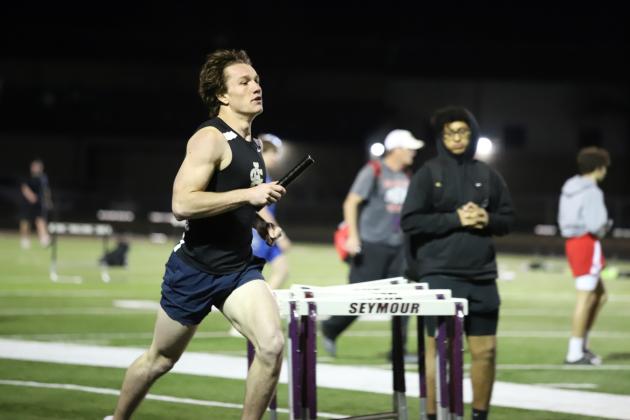 Noah Cornell sprints towards the finish line