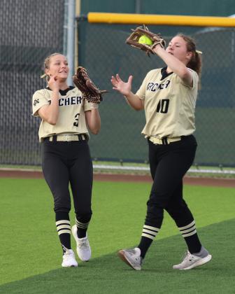 Alyssa Schroeder catch