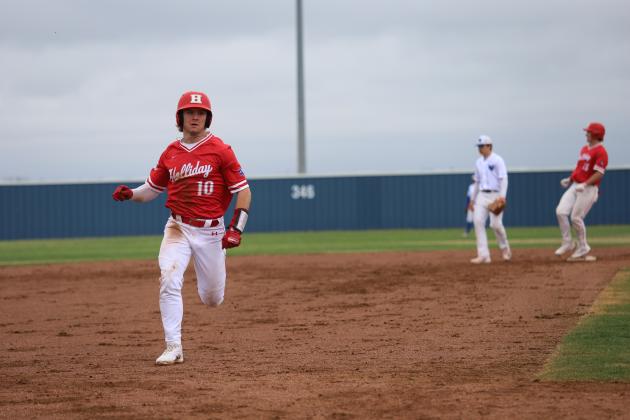 Steele Skinner aims for third