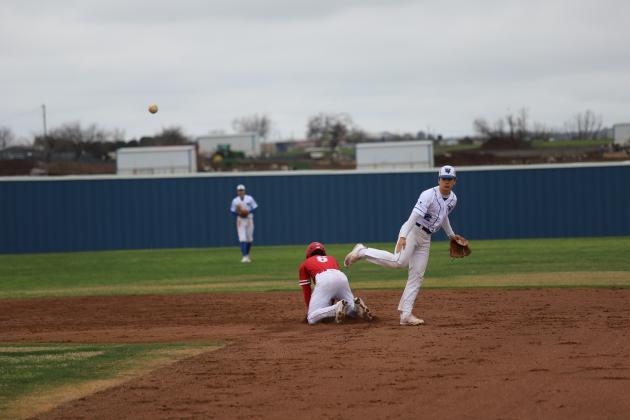 Cash Armstrong makes the throw