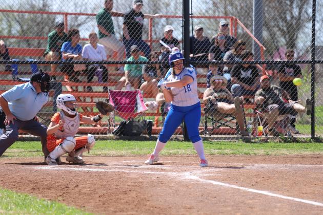 Morgan Reynolds eyes the ball