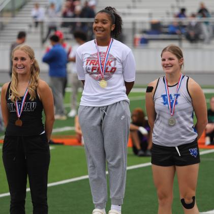 Gabby Hoegger podium