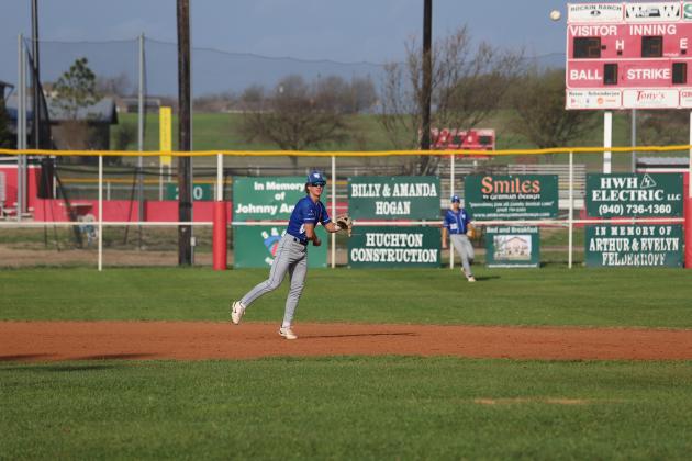 Kasen Wiles makes the throw