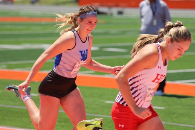 Annikah Frank finish line