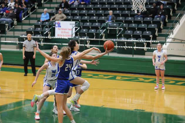 Windthorst's Saige Anderson underhand layup