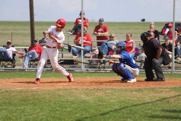 Kason Paston swings the bat