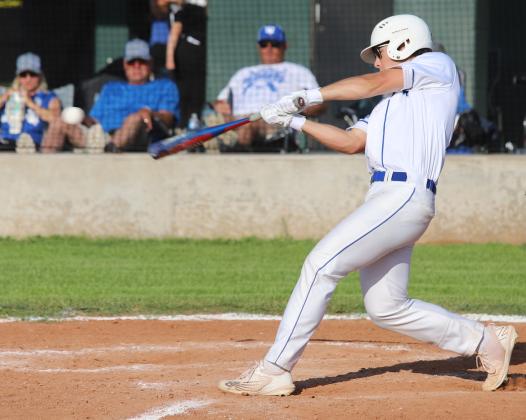 Cash Armstrong batting