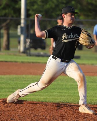 Johnathan Clay pitching