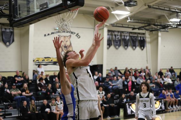 Archer City's Chance Warren puts in reverse-layup 