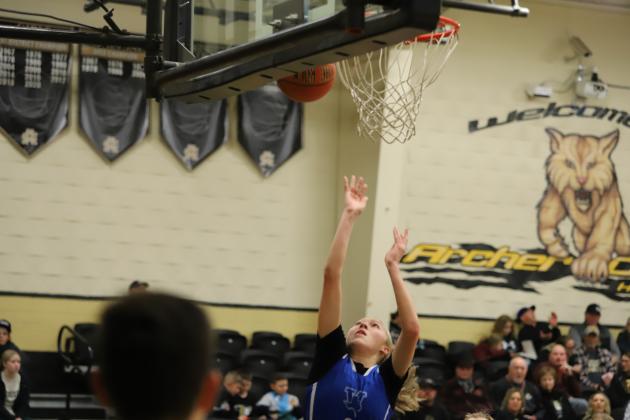 Windthorst's Rylee Wolf puts in a layup 