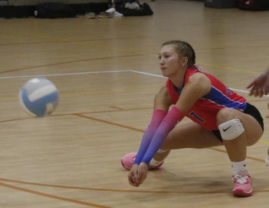 Karissa Fillingim goes for the dig