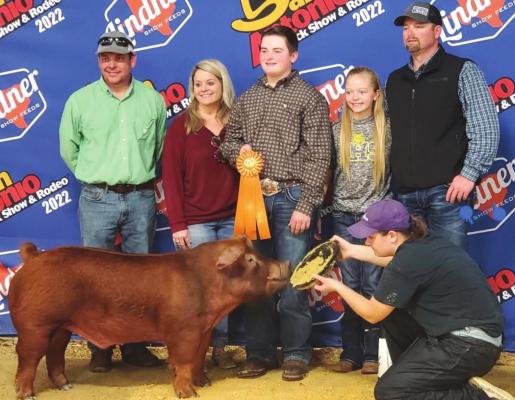 Reneau f inishes 8th at SA