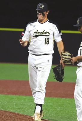 Senior Hudson Williams leaves the mound as a Wildcat for the last time after his allotted pitches on Thursday, May 19. Photo/Jerry Phillips