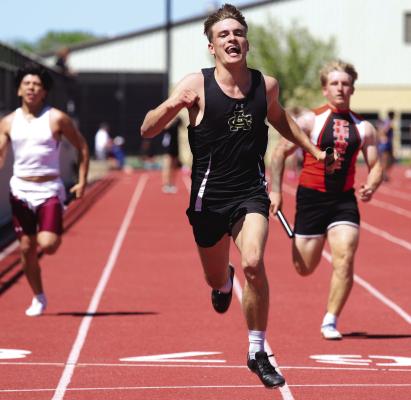 Trojanettes finish second in Area meet