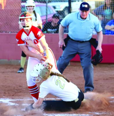 Lady Eagles blow through Archer County Classic