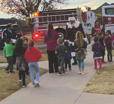 Santa Claus visits Lakeside City Park