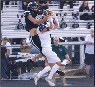 Henrietta pulls away from Archer City in flag fest