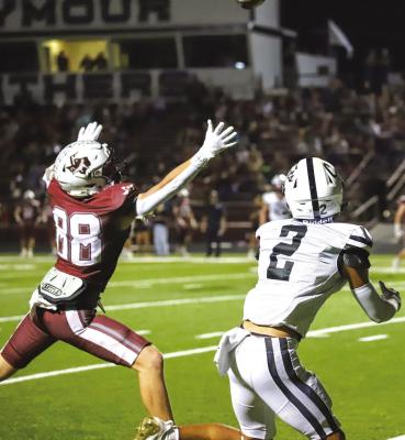 Archer City senior Kole Stovall gets behind the Seymour defense on the final play of the first half for a 39-yard score in the Wildcats 46-28 loss to Seymour on Sept. 29. Photo/Will Edwards