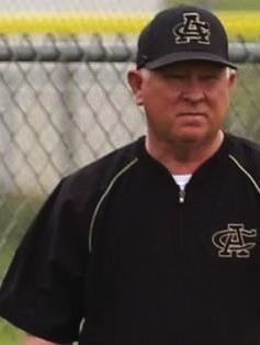 Ritchey announces Wilcats' staff changes
