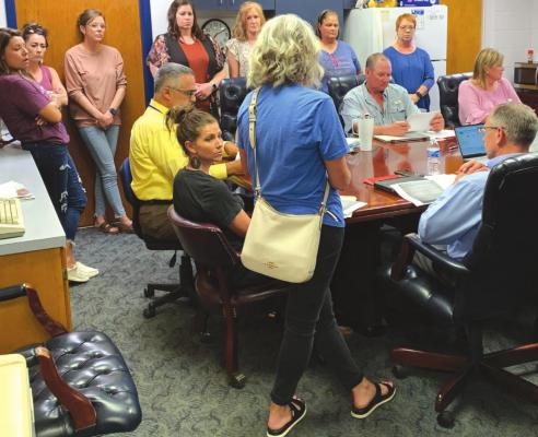 Teachers, parents voice concerns at WISD meeting