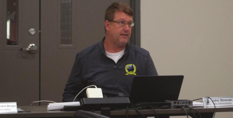 Lakeside City city administrator John Strenski speaks to the Lakeside City city council about increasing water rates to its consumers after a rate increase from its provider, the City of Wichita Falls, in its meeting Tuesday, Sept. 21. Photo/Nathan Lawson
