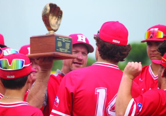 Holliday removes interim tag; Kress named head baseball coach