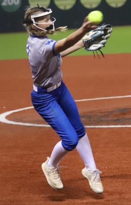 Karissa Fillingam throw