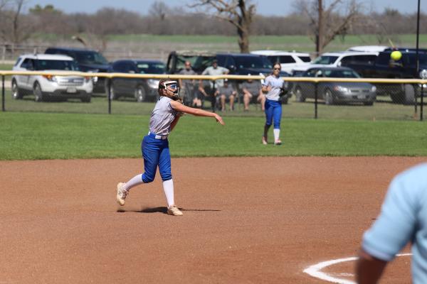 Karissa Fillingam throw