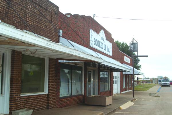 he weekend kicks off Saturday morning at the late McMurtry’s former Booked Up No. 1 building, now home to a literary center in its early stages of development. The doors will be open from 10 a.m. until 5 p.m.