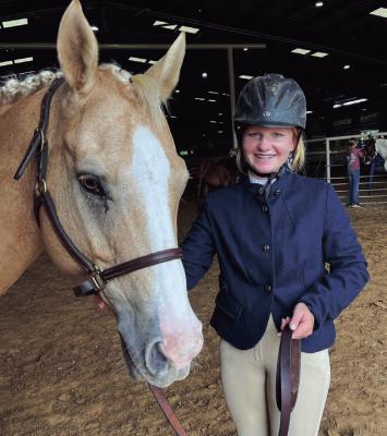 Doras compete in horse competition
