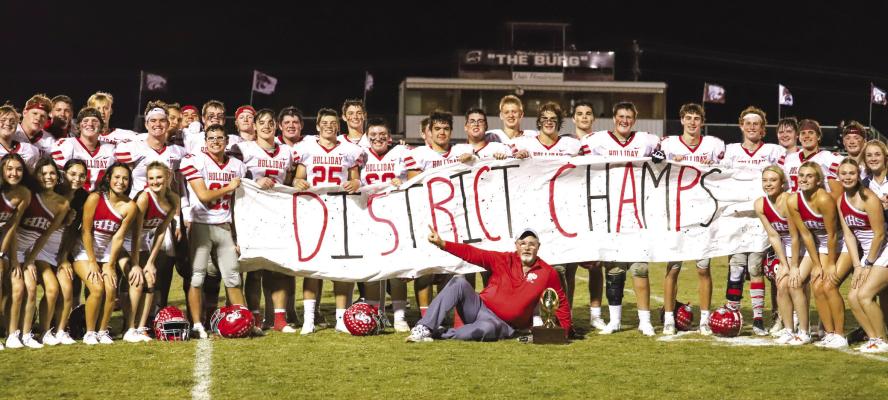Perfect...Again! Holliday becomes the Wichita Falls area’s first team to record 10 wins in six-straight seasons. Additionally, the Eagles posted back-to-back unbeaten regular seasons for the first time in school history. Photo/Will Edwards