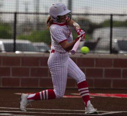 Holliday pitcher Kyra Seward totaled six RBIs, including two home runs, in the twogame series with the Vernon Lady Lions on Tuesday, April 7 and Friday, April 10. Photo/Landon Davis