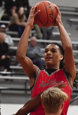 Eagles soar to Childress tourney crown