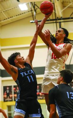 Holliday advances to regional tourney for first time since 2013