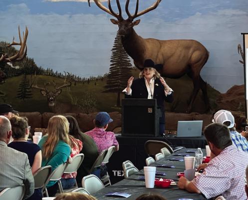 Schuster speaks to youth leaders