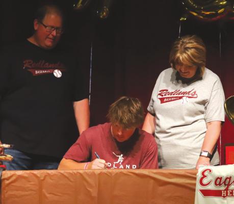 Anderson signs with Redlands College