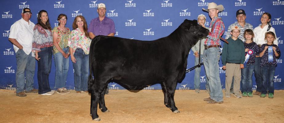 Whit Parkey was Austin Heifers 1st Place Brangus and Reserve Division Champion. Courtesy photo