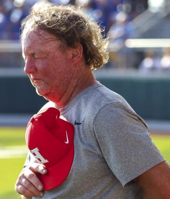 Longtime Eagles assistant moving on