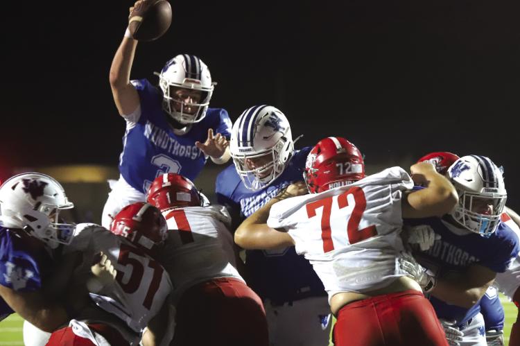 Windthorst Holds Off Holliday in 49-43 Thriller